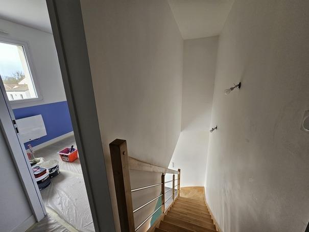 Création d’une nouvelle chambre sur la mezzanine dans une maison à Pont-Saint-Martin
