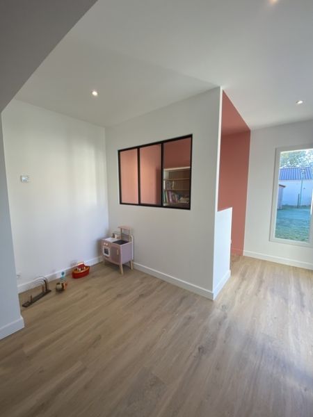 _extension-espace-bureau-et-jeux-apres-renovation-Pont-Saint-Martin