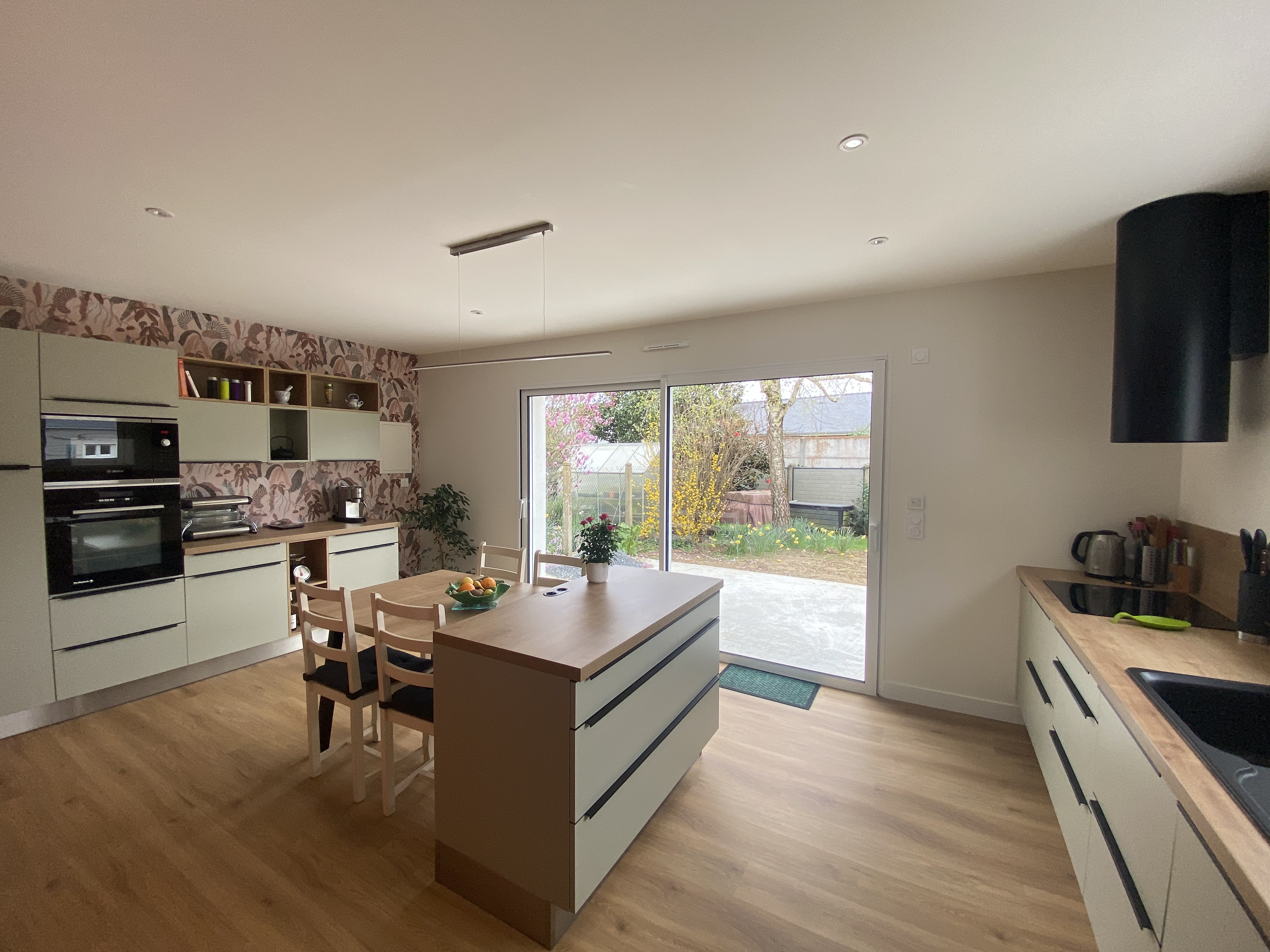 Cuisine dans la nouvelle extension à Saint Luce sur Loire